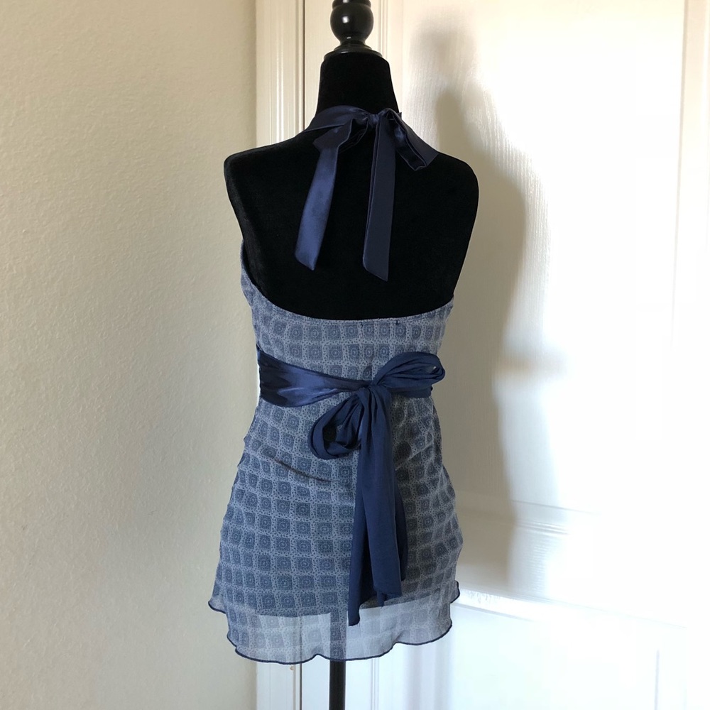 Patterned Halter Top - Picture 4 of 8